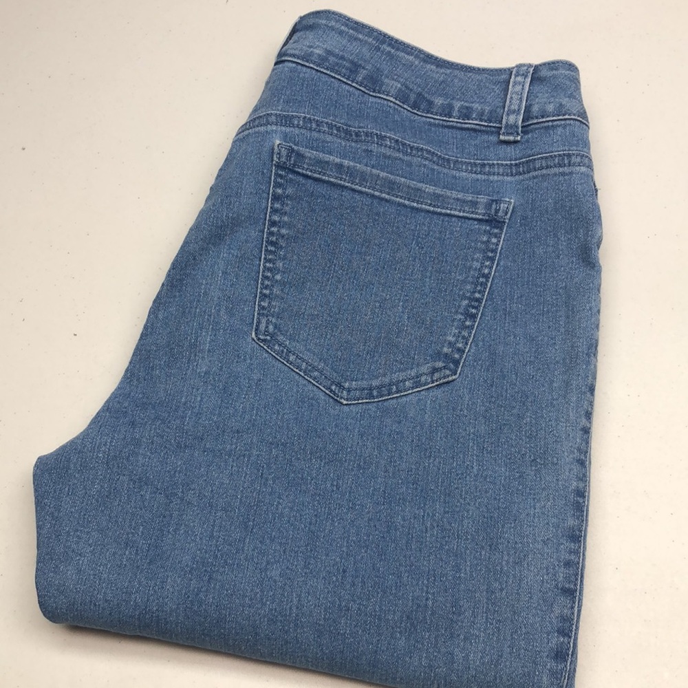 STRETCH NYGARD HIGH-RISE CROP JEANS JEANS 14/32x24 ⭐️
